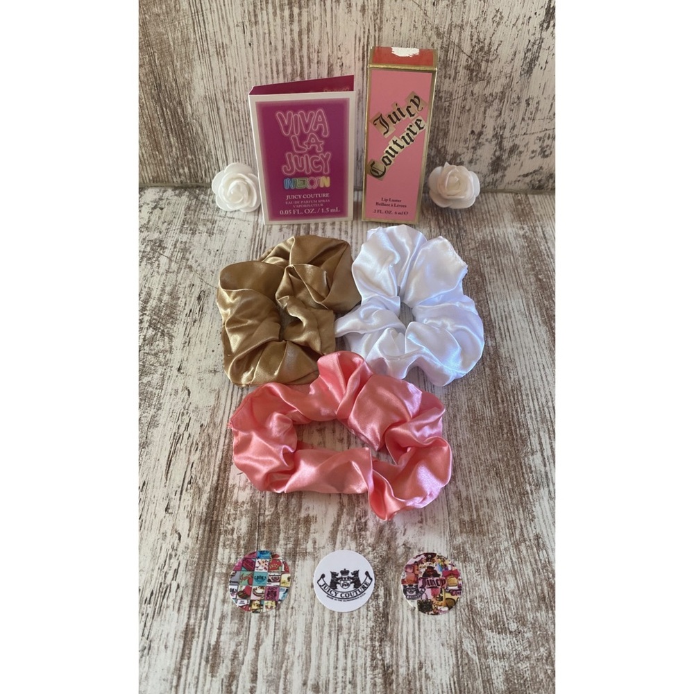 🎉 Host Pick 🎉 Brand new Juicy Couture exclusive bundle